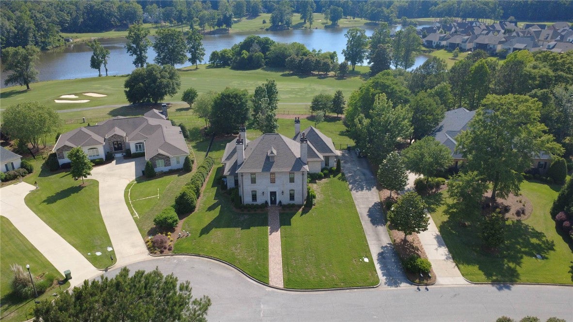 2902 STONYBROOK Road