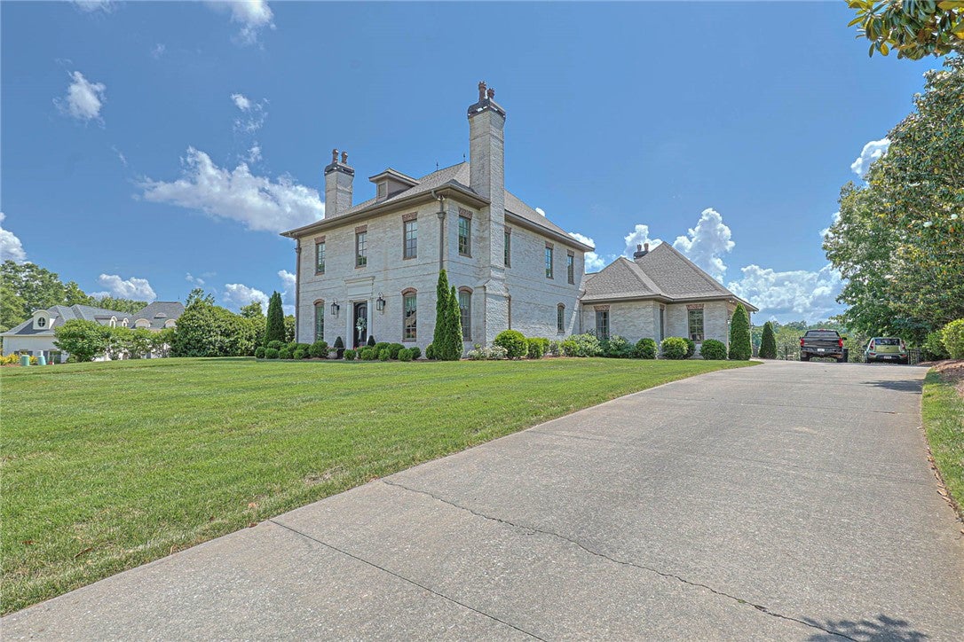 2902 STONYBROOK Road