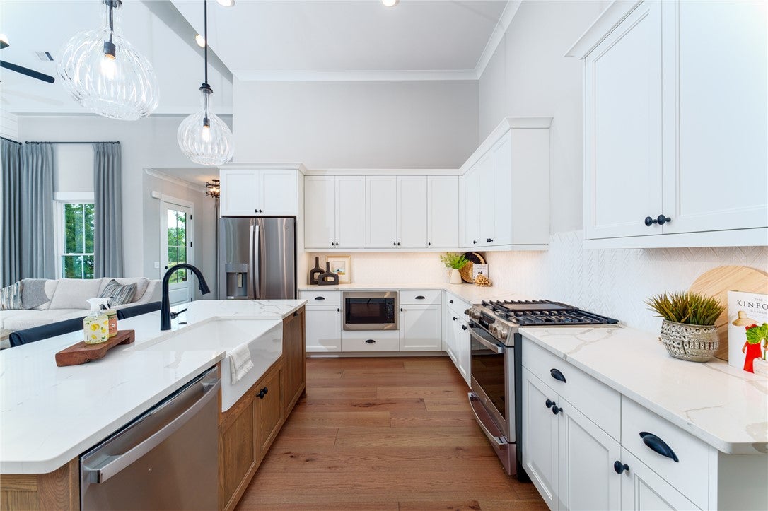 3033 DAWSON CORNER Lane