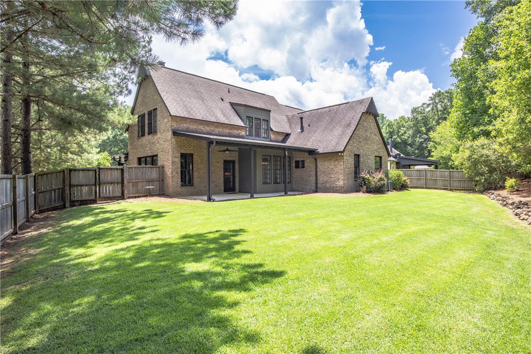 1150 WALDEN Lane