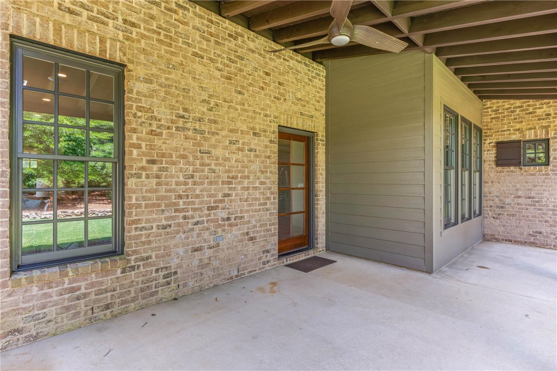 1150 WALDEN Lane