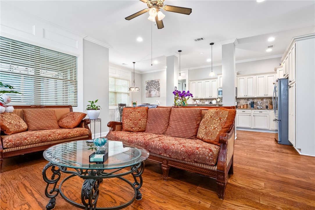 4164 CREEKVIEW Court