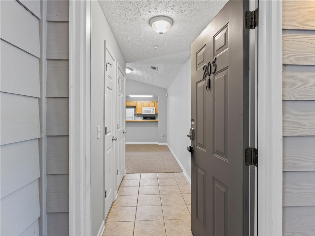 1385 S DONAHUE Drive 2203