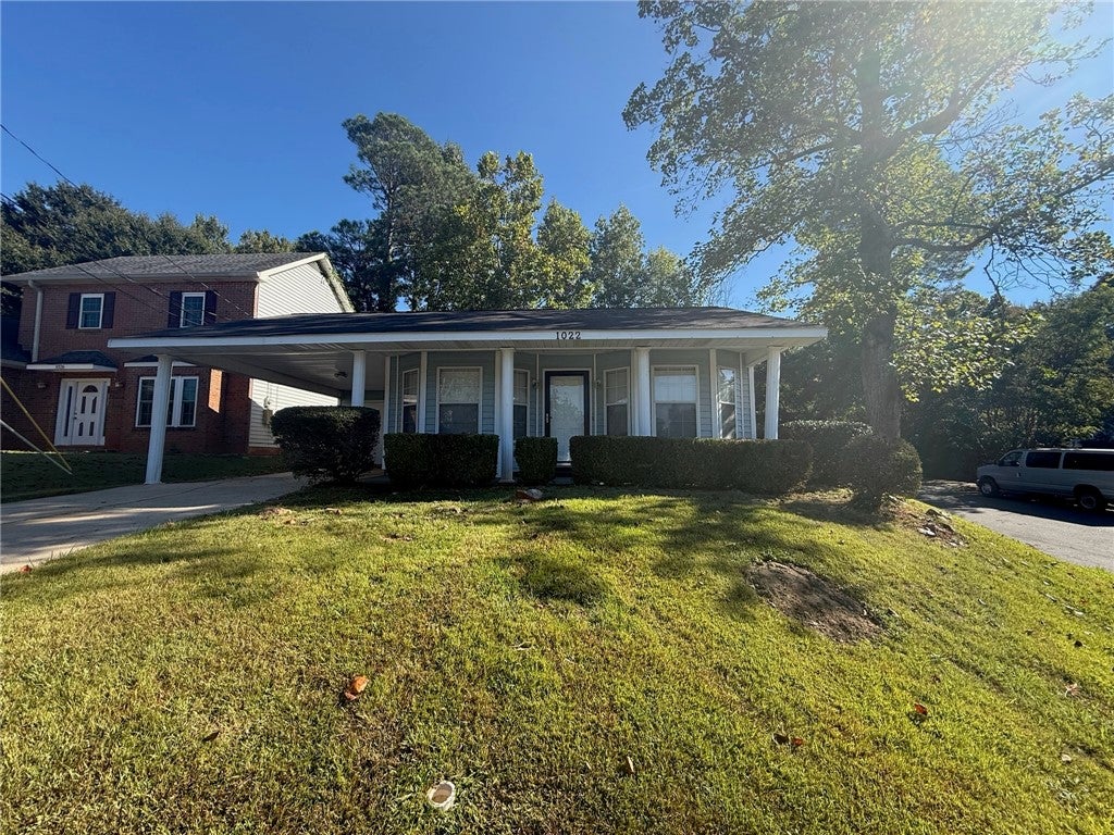 Photo of 1022 DEKALB Street, Auburn, AL 36830 (MLS # 182680)