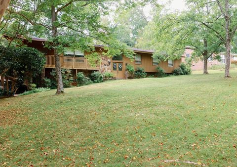 Photo of 407 ETOWAH Avenue, Opelika, AL 36801 (MLS # 176610) Photo of 407 ETOWAH Avenue, Opelika, AL 36801 (MLS # 176610)