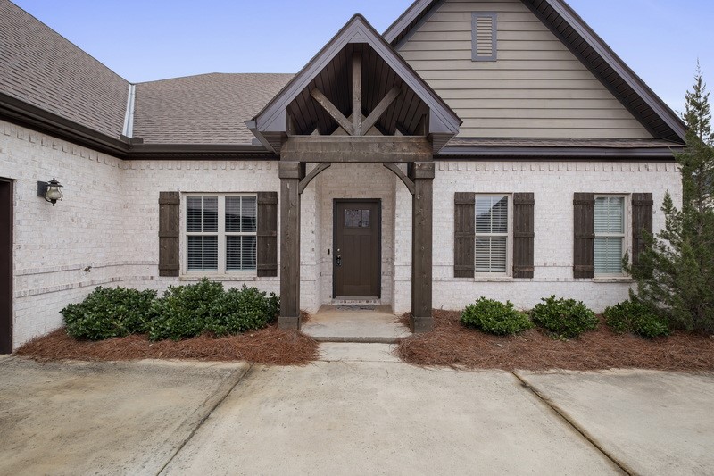 Opelika, Alabama 36801, United States, 4 Bedrooms Bedrooms, ,4 BathroomsBathrooms,Residential,Pending,25358
