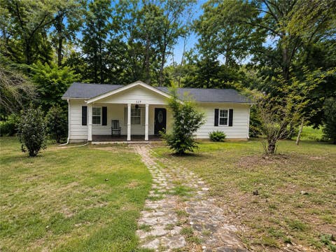 Photo of 129 LEE ROAD 717, Opelika, AL 36804 (MLS # 181753)