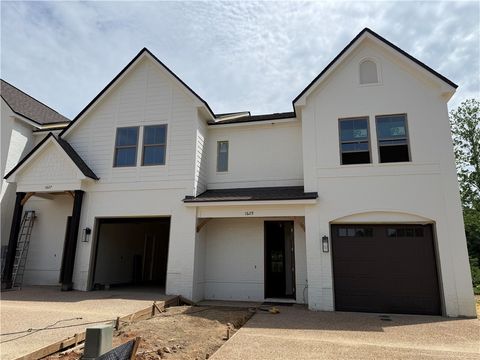 Photo of 1629 PARKER CREEK Trail, Auburn, AL 36832 (MLS # 180517)