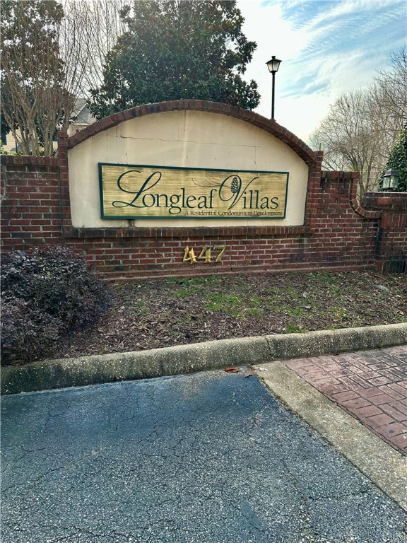 447 W LONGLEAF Drive 1616