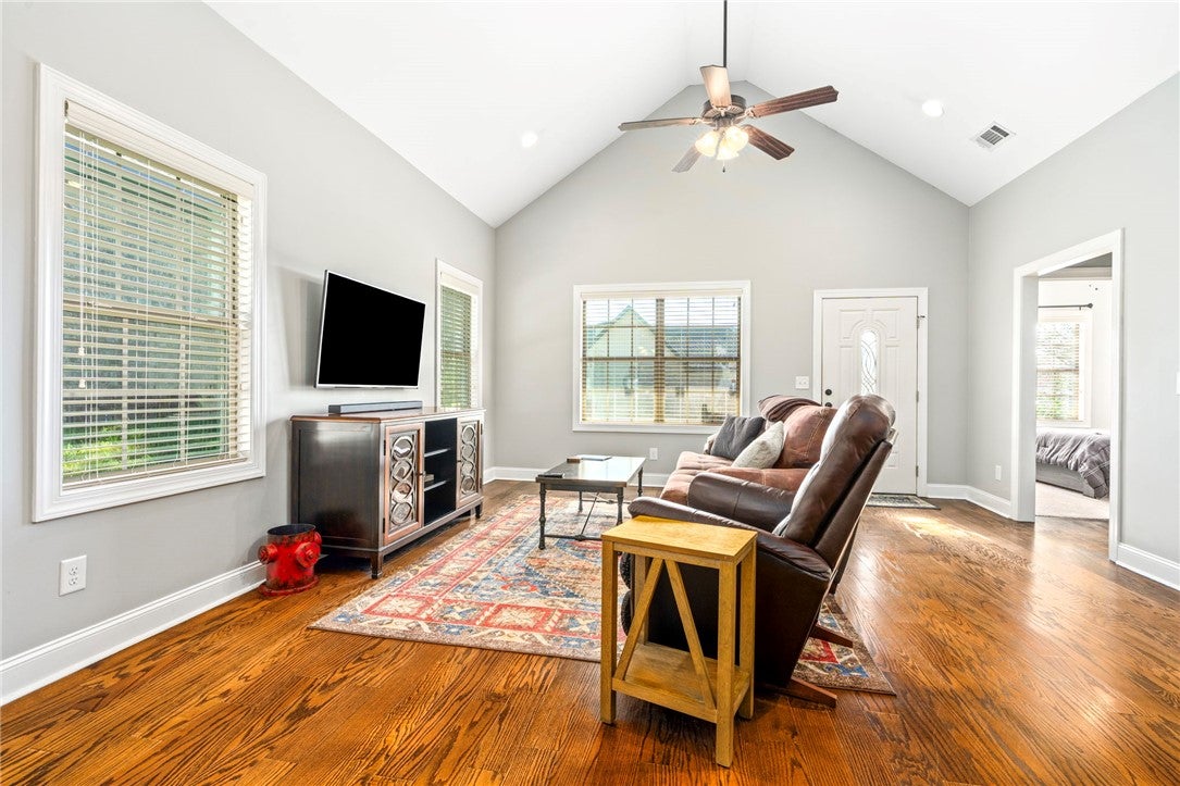 2693 CANAL Court
