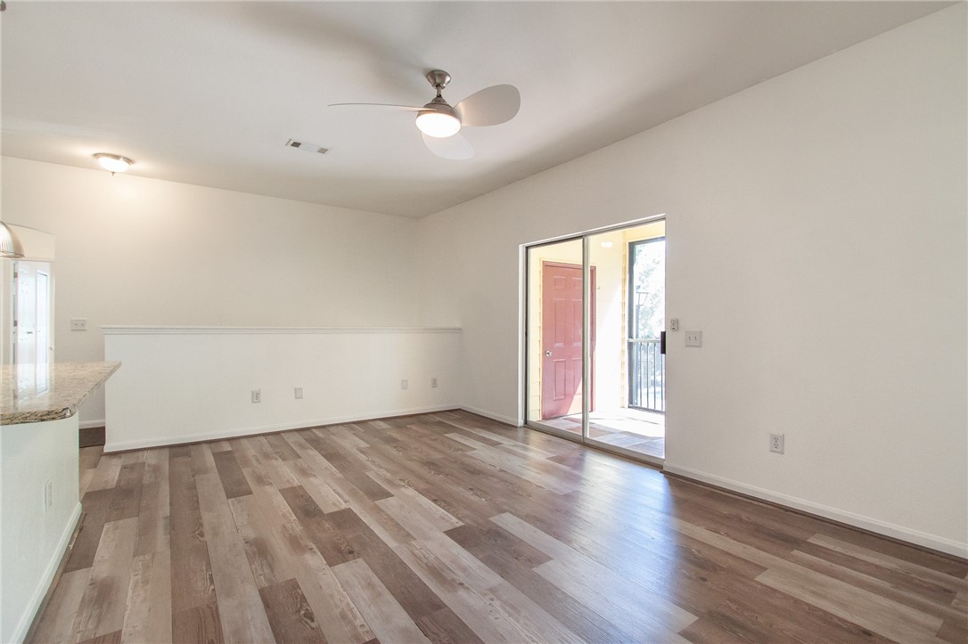 447 W LONGLEAF Drive 101