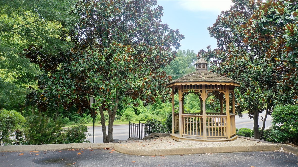 447 W LONGLEAF Drive 101