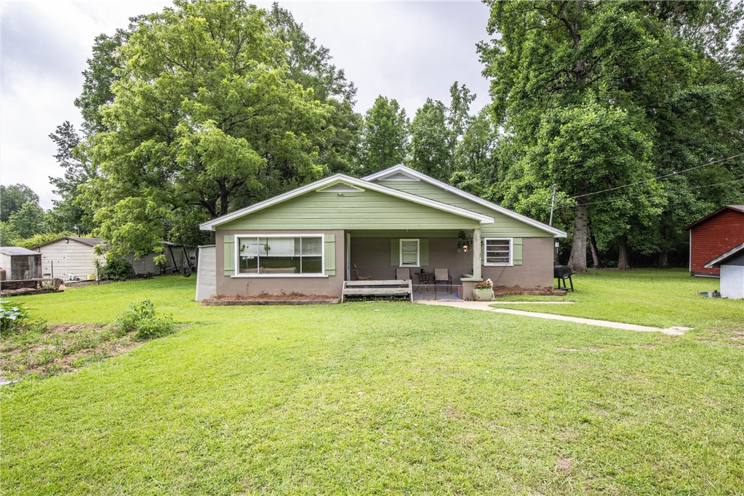 351 SHAW Lane