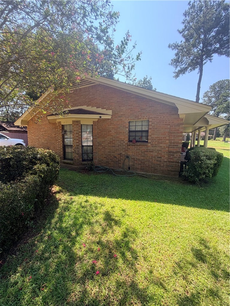 Photo of 3849 MOSSWOOD Road, Montgomery, AL 36116 (MLS # 182104)