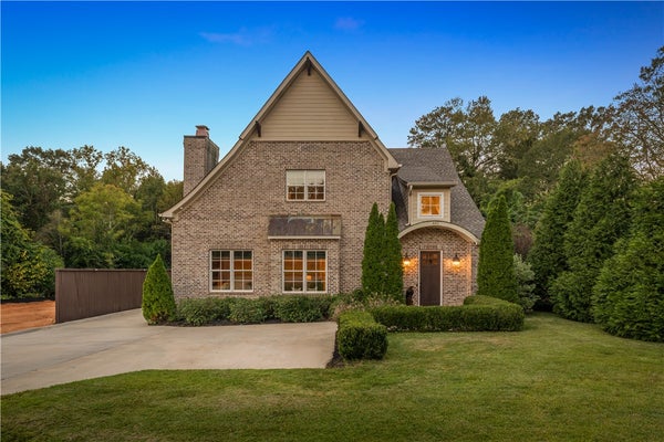 482 DUMAS DR, AUBURN, AL 36830 - Image e5e2388381cc72cb8f2dc4949e92d87d/2065707932