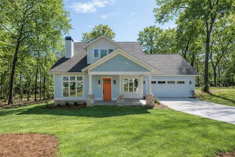 1601 43RD Street Phenix City AL 36867