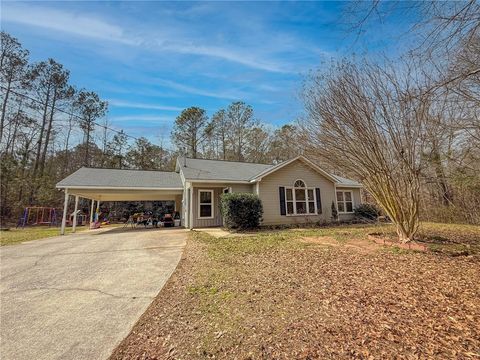 Photo of 96 LEE ROAD 206, Salem, AL 36874 (MLS # 178715)