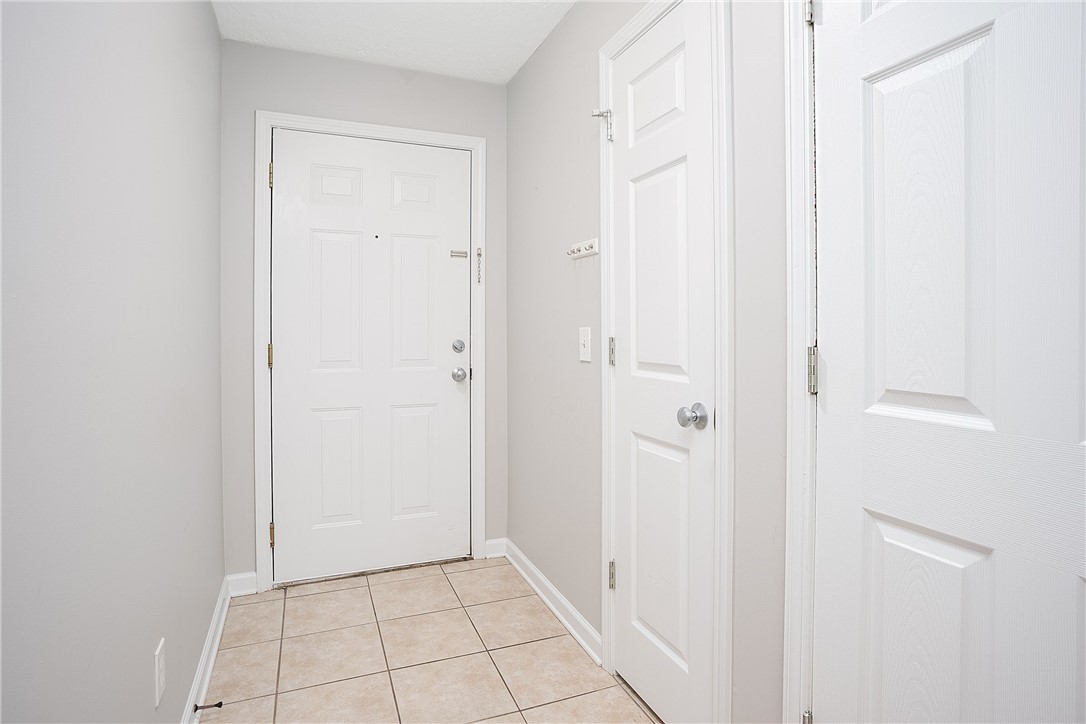 1385 S DONAHUE Drive 4201