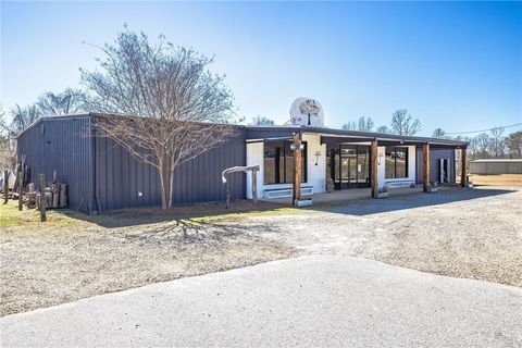 21322 US HIGHWAY 280 Dadeville AL 36853
