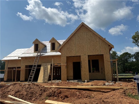 Photo of 581 SHROPSHIRE Drive, Auburn, AL 36832 (MLS # 181483)