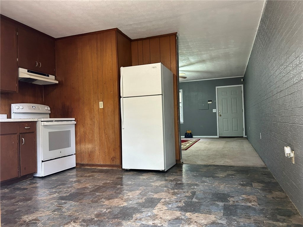 1112/1114 OLD MILL Road