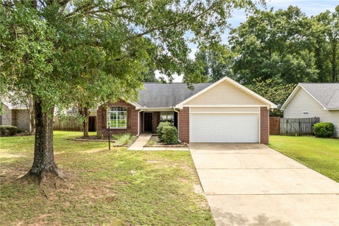 Photo of 999 PLEASANT Avenue, Auburn, AL 36832 (MLS # 181855)