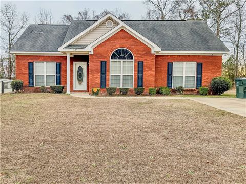 Photo of 605 HALL Avenue, Opelika, AL 36804 (MLS # 178811)