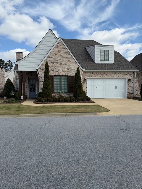 Photo of 3463 LAKESHORE Drive, Opelika, AL 36804 (MLS # 179291)