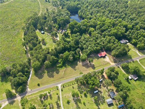 Photo of 2847 COUNTY ROAD 63, Tuskegee, AL 36083 (MLS # 180960)