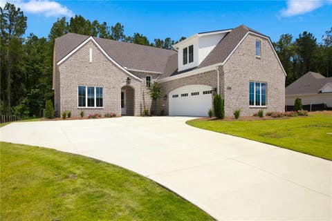Photo of 2308 DALBY Place, Auburn, AL 36879 (MLS # 178275)