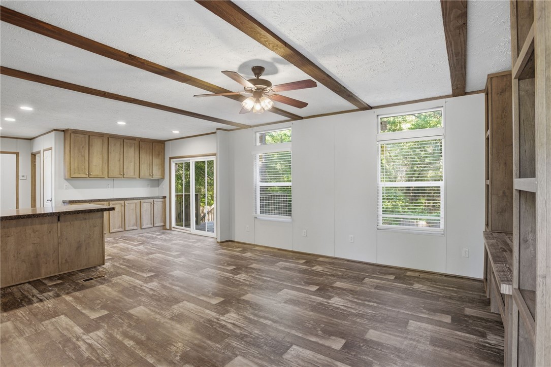 37 PIONEER Drive