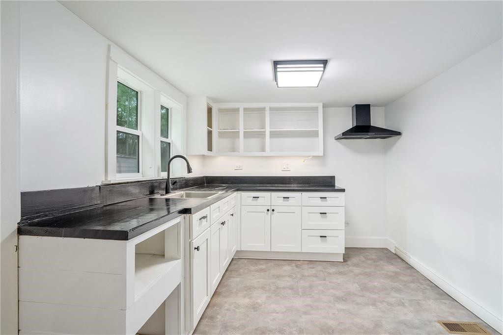 3204 LAFAYETTE Parkway