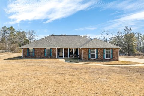 Photo of 587 CHADWICK Lane, Auburn, AL 36832 (MLS # 178728)