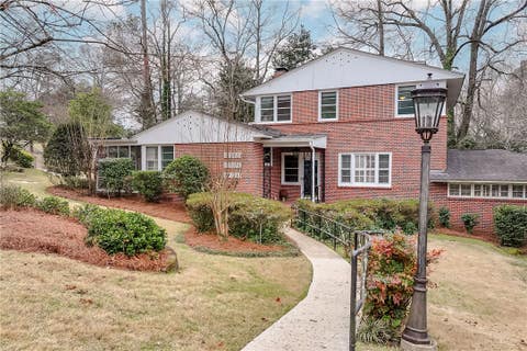 Photo of 600 5TH Avenue, Opelika, AL 36801 (MLS # 181786)