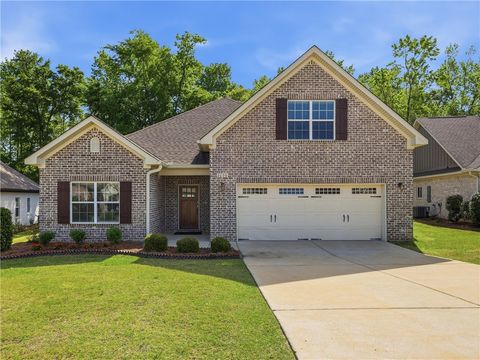 Photo of 2698 SOPHIA Court, Auburn, AL 36830 (MLS # 180019)