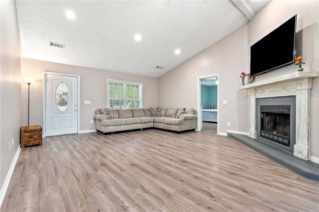 Photo of 1468 LEE ROAD 374, Valley, AL 36854 (MLS # 177250)