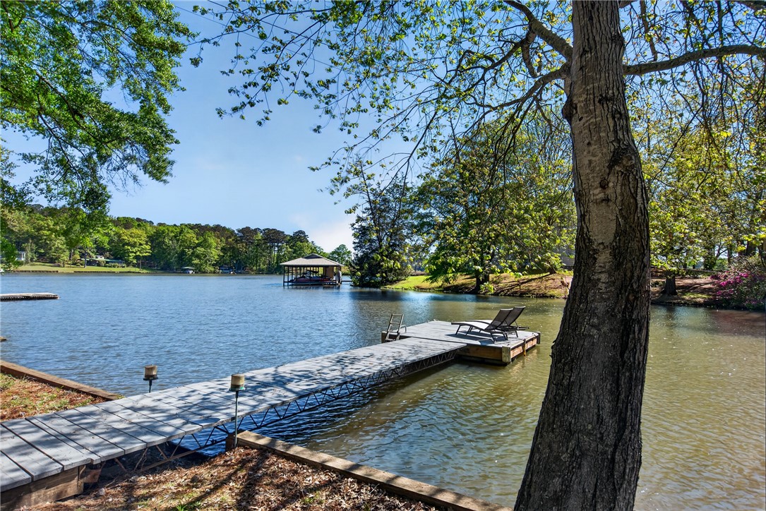 376 LEE ROAD 785