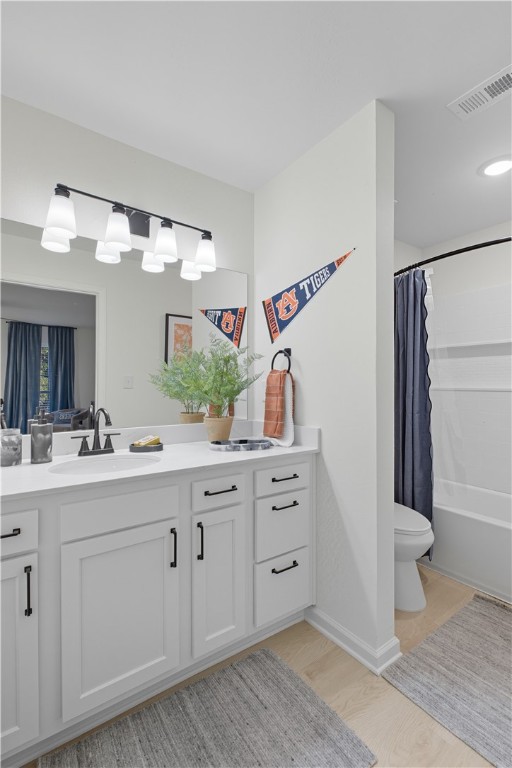 Auburn, Alabama 36830, United States, 2 Bedrooms Bedrooms, ,2 BathroomsBathrooms,Residential,Active,80944