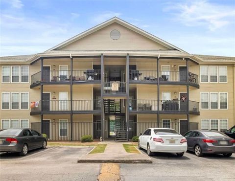 Photo of 626 SHUG JORDAN Parkway, Auburn, AL 36830 (MLS # 179901)