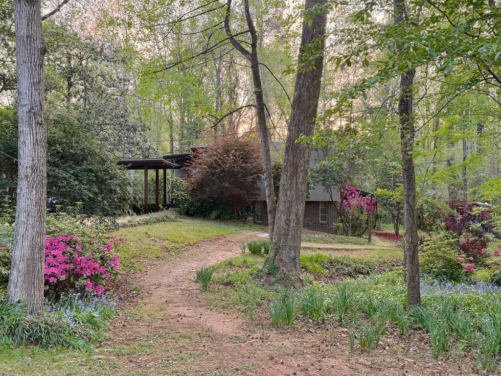 617 CARY Drive