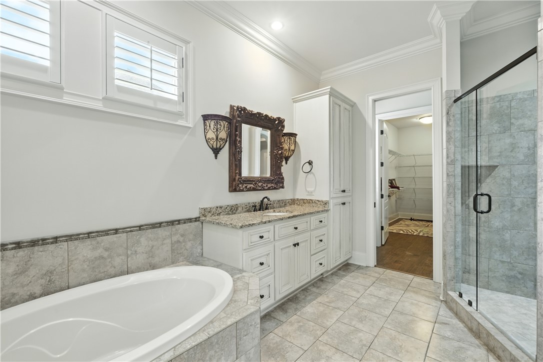 Auburn, Alabama 36830, United States, 4 Bedrooms Bedrooms, ,3 BathroomsBathrooms,Residential,Active,194413