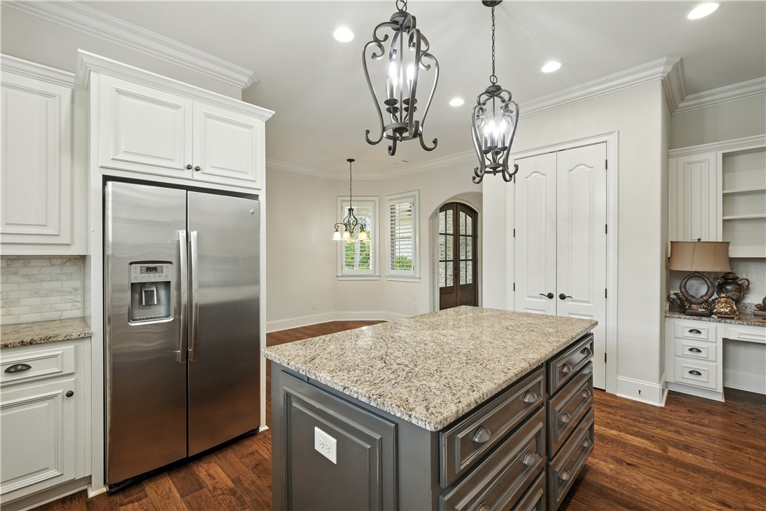 Auburn, Alabama 36830, United States, 4 Bedrooms Bedrooms, ,3 BathroomsBathrooms,Residential,Active,194413