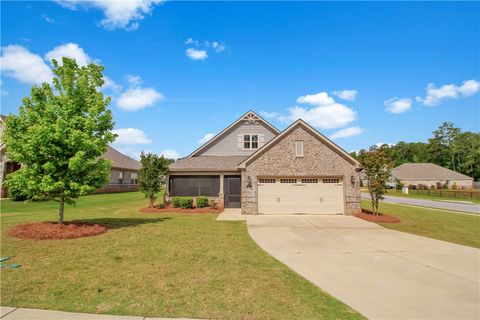 1010 ODEN Court Opelika AL 36801