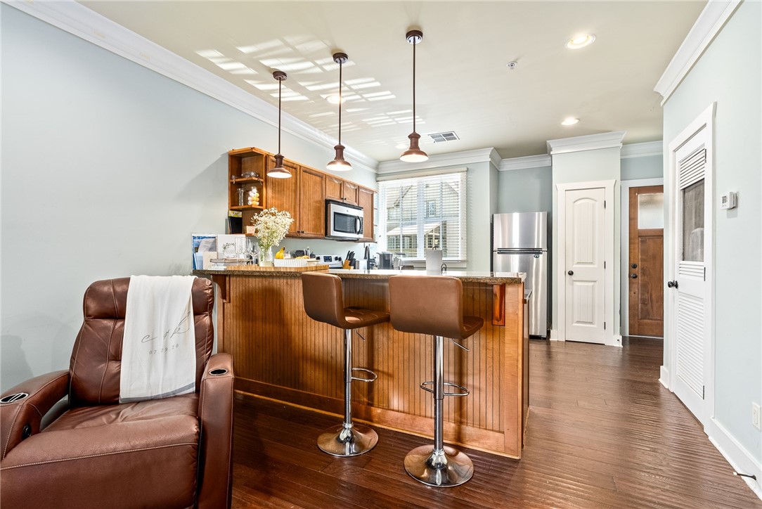 650 DEKALB Street 3222