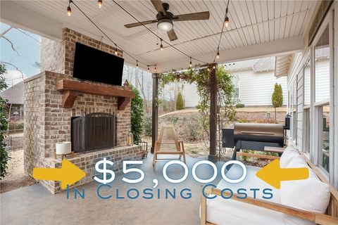 Photo of 1524 DARTMOUTH Drive, Auburn, AL 36830 (MLS # 178733)