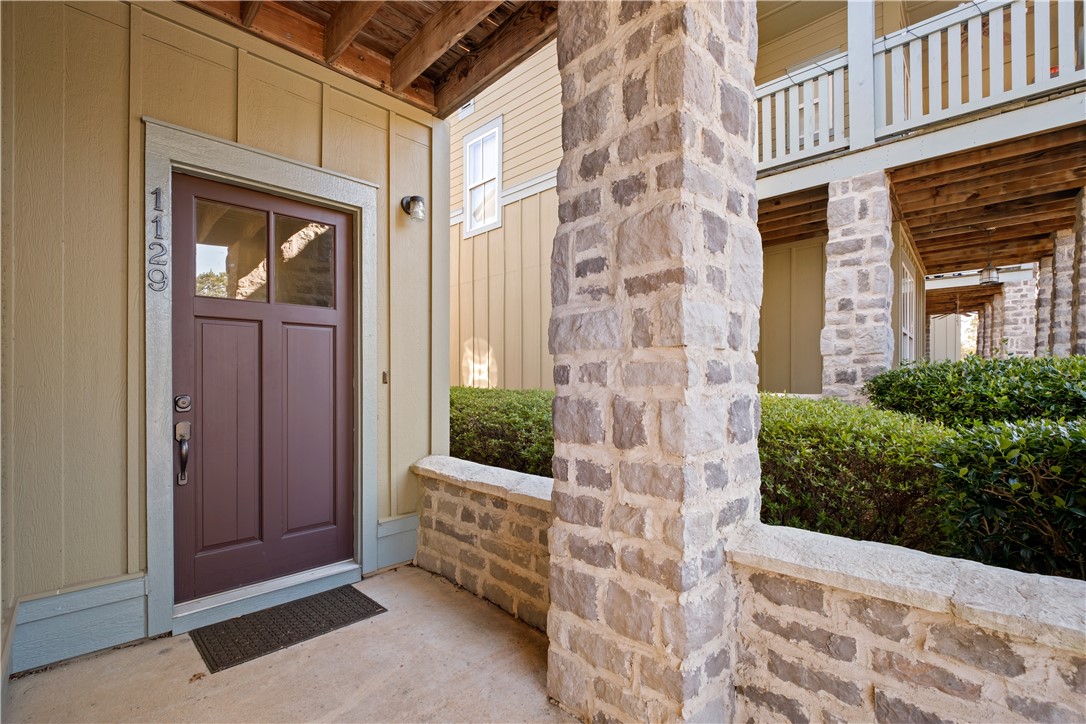 Auburn, Alabama 36830, United States, 3 Bedrooms Bedrooms, ,3 BathroomsBathrooms,Residential,Pending,93029