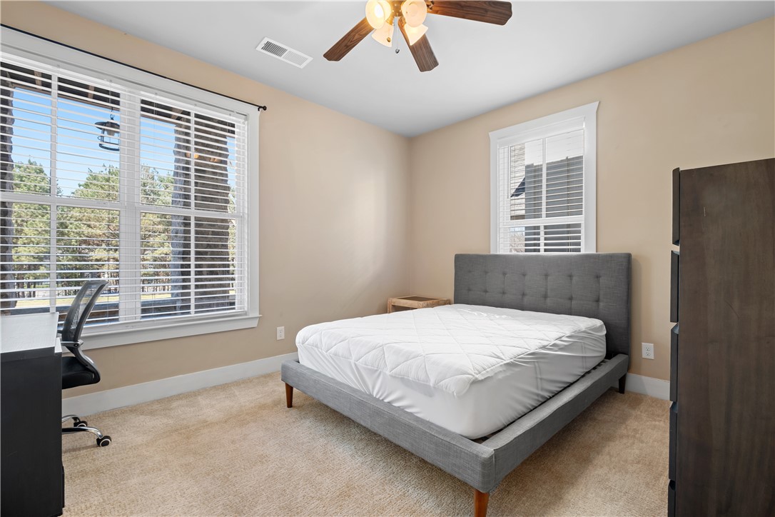 Auburn, Alabama 36830, United States, 3 Bedrooms Bedrooms, ,3 BathroomsBathrooms,Residential,Pending,93029