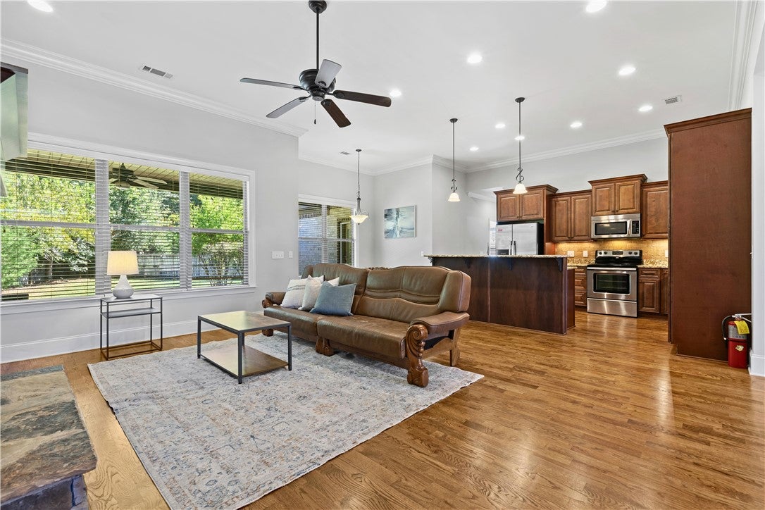 2306 MORGAN Drive
