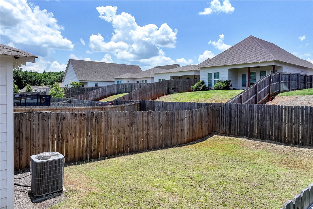 1045 BURROW Circle