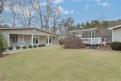 Photo of 525 AIRPORT Road, Auburn, AL 36830 (MLS # 178884)
